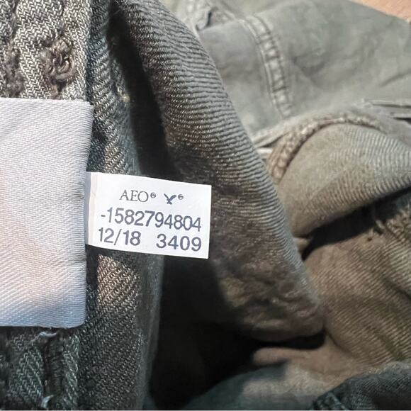 American Eagle Outfitters High Rise Olive Green Taper Pant Straight Leg - Picture 7 of 10